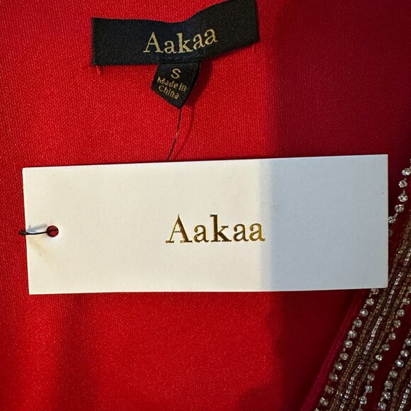 Aakaa Red V-neck Dress NWT - Picture 6 of 13